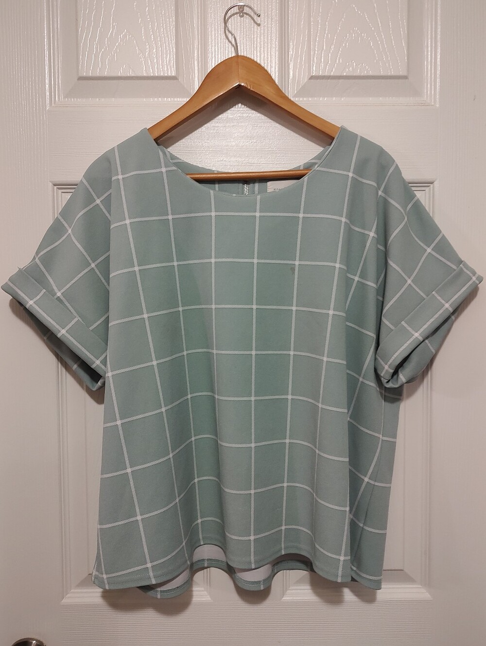 MELLODAY Sage Green Windowpane Short Sleeve Top